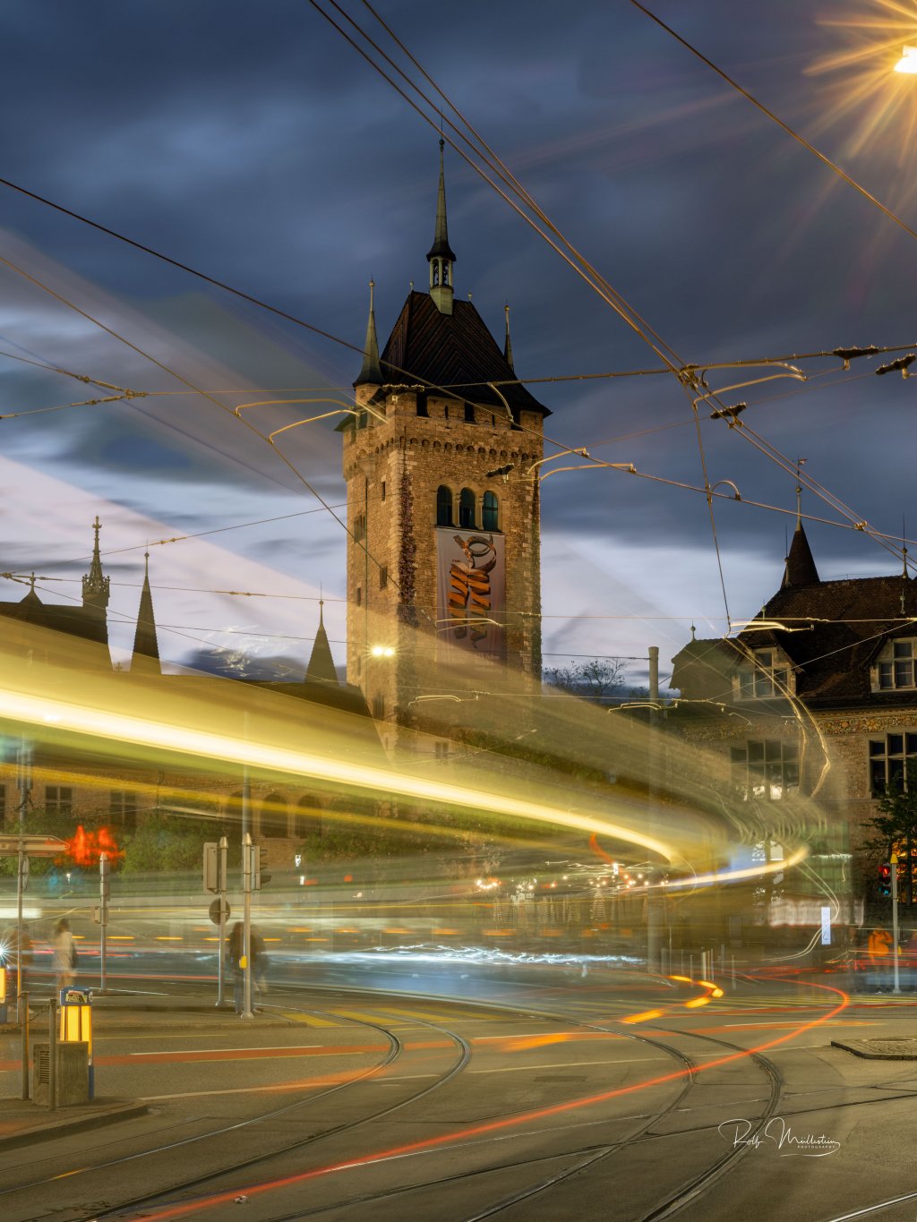 image-12232841-landesmuseum-zuerich-nacht-tram-zuerichfoto.ch-hdr-foto-farbig-web-9bf31.w640.jpg